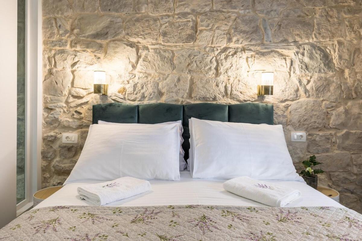 Bonbon Old Town Private En-Suite Room Split Bagian luar foto